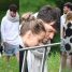 Kasia Sawczuk z chłopakiem spacerują i śmieją się do telefonu (ZDJĘCIA)