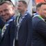 Opalony Andrzej Duda strzela sobie foty z harcerzami. Jest gwiazdą? (FOTO)