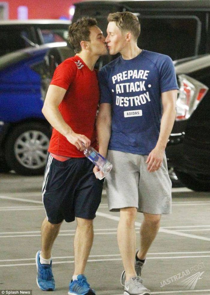 Tom Daley i Dustin Lance Black ogłosili swoje zaręczyny