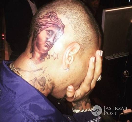 Chris Brown pokazał tatuaż za który został znienawidzony
