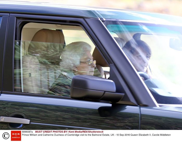 książę William, królowa elżbieta, księżna kate