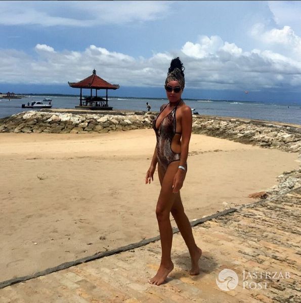 Ewa Minge w bikini na wakacjach
