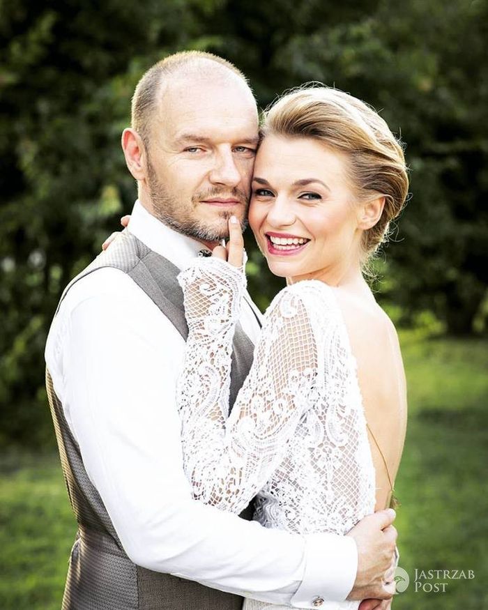 Emilia Komarnicka i Redbad Klynstra wzięli ślub  fot. JastrząbPost exclusive
