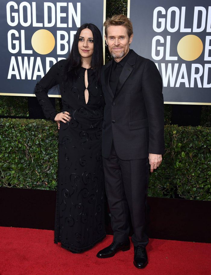 Willem Dafoe z partnerką - Złote Globy 2018