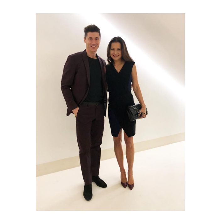 Robert Lewandowski i Anna Lewandowska w sukience Victorii Beckham