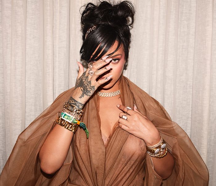 Rihanna w długich kozakach