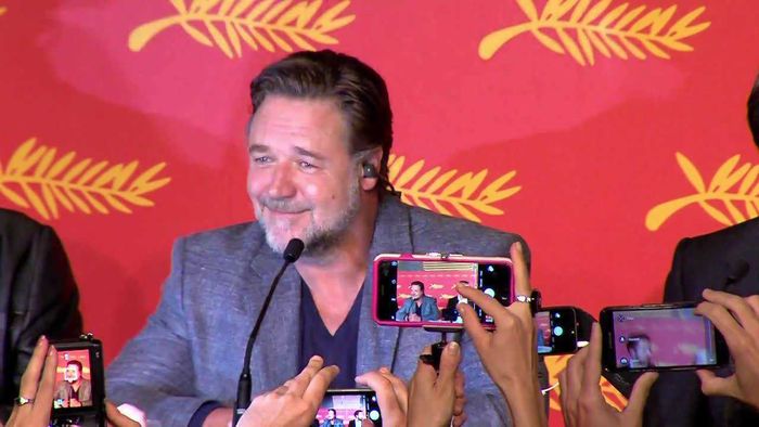 Russell Crowe wyprzedaje pamiątki