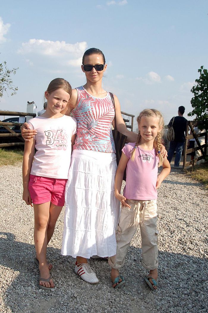 Kinga Rusin z córkami Igą i Polą Lis
