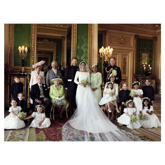Meghan Markle i książę Harry - ślubna sesja z rodziną