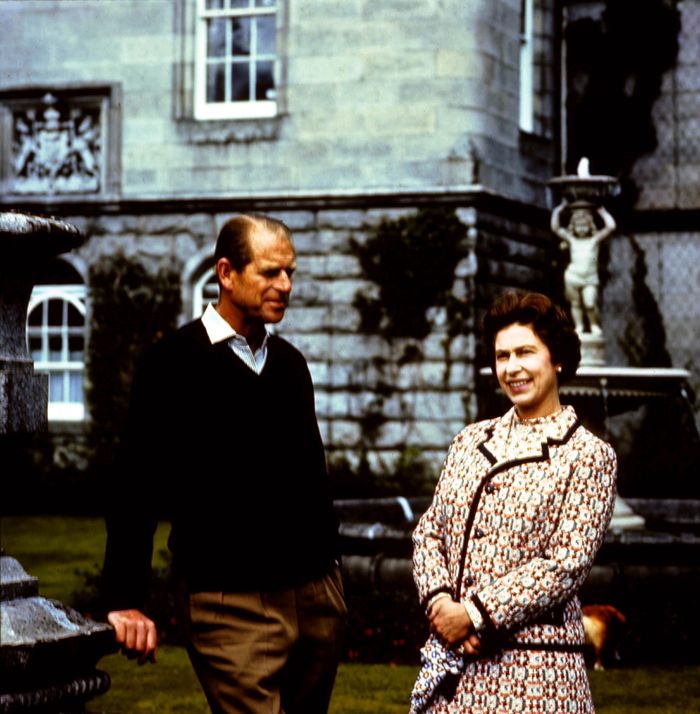 Królowa Elżbieta II i książę Filip w latach 80.