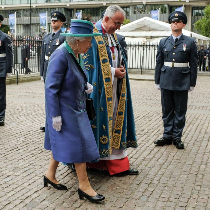 Królowa Elżbieta podczas święta Royal Air Force