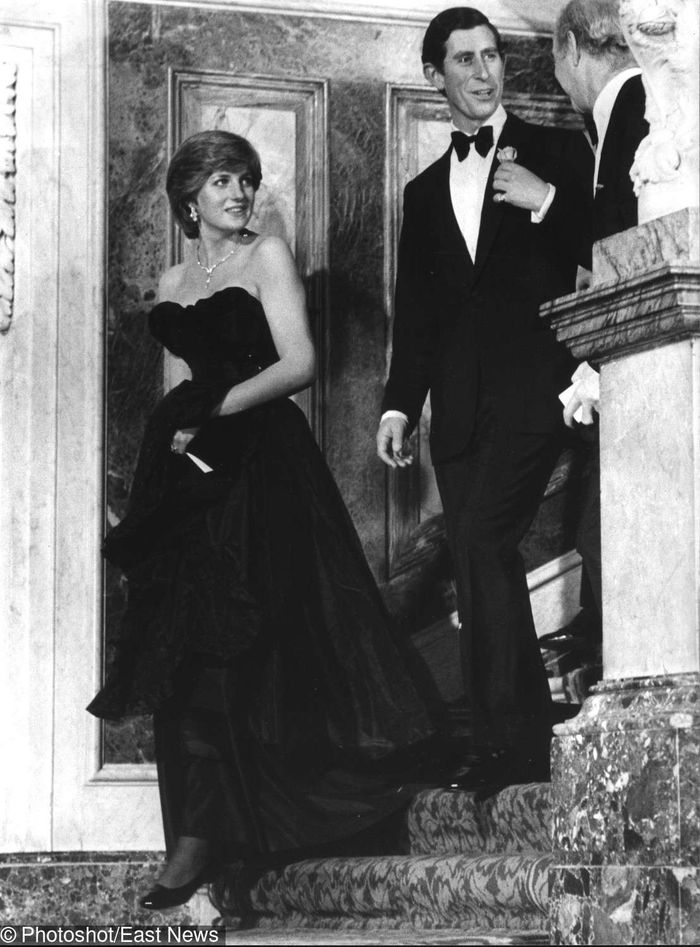 Księżna Diana i książę Karol – pierwsze publiczne wyjście