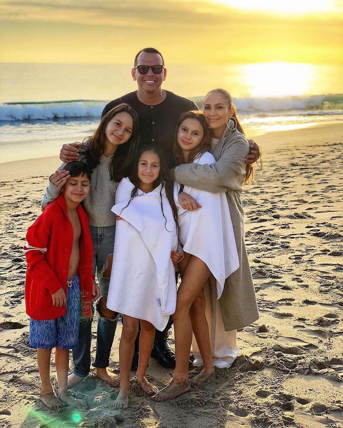 Jennifer Lopez i Alex Rodriguez z dziećmi na wakacjach
