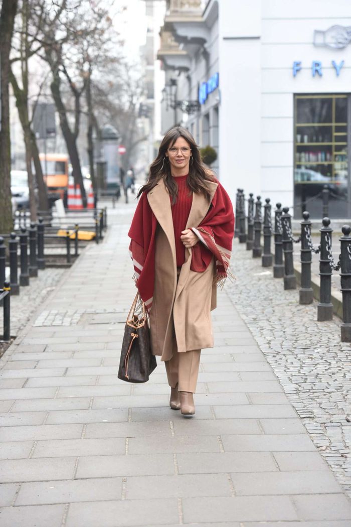 Kinga Rusin wychodzi ze studia Dzień Dobry TVN