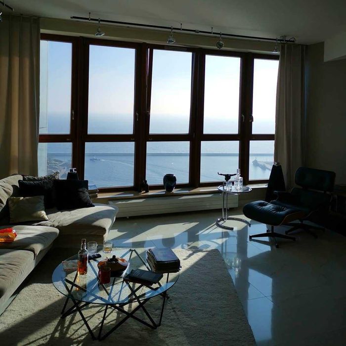 Kuba Wojewódzki - widok z okna apartamentu