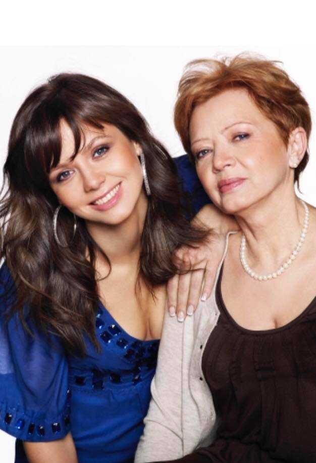 Kinga Rusin z mamą