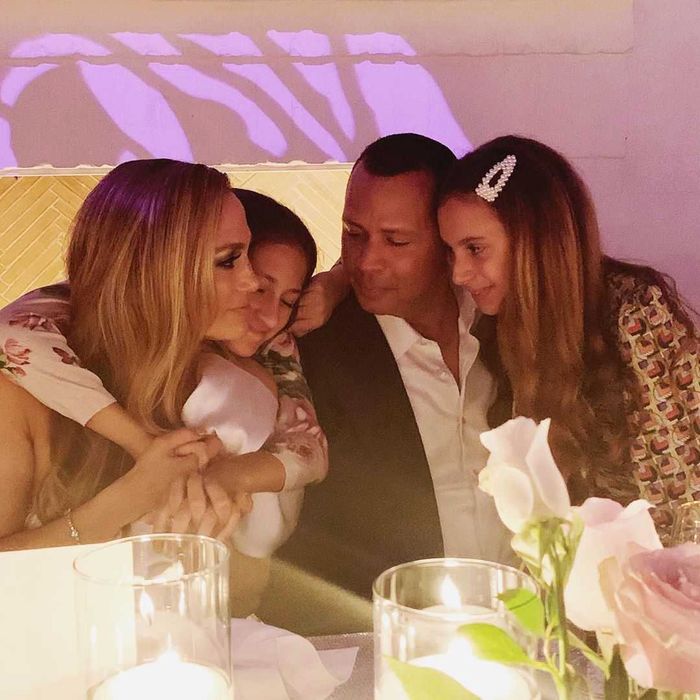 Jennifer Lopez i Alex Rodrigez wyprawili przyjęcie zaręczynowe