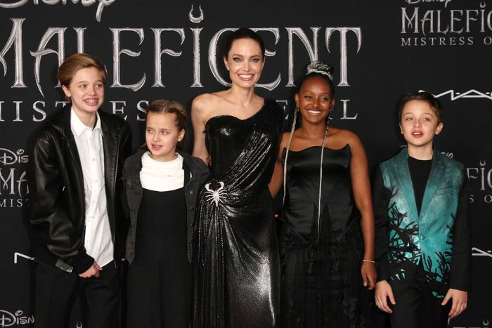 Angelina Jolie z dziećmi na premierze Czarownicy