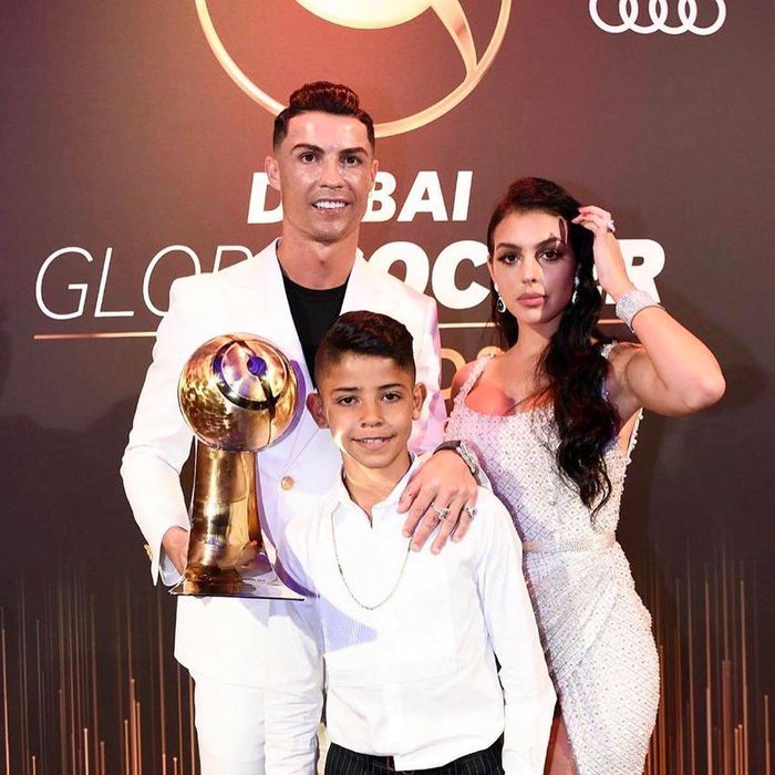 Cristiano Ronaldo z synem i Georgina Rodriguez – Globe Soccer Awards 2019