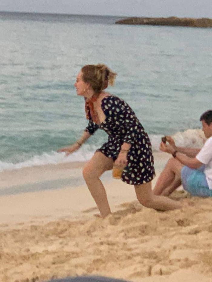 Adele na plaży na Karaibach