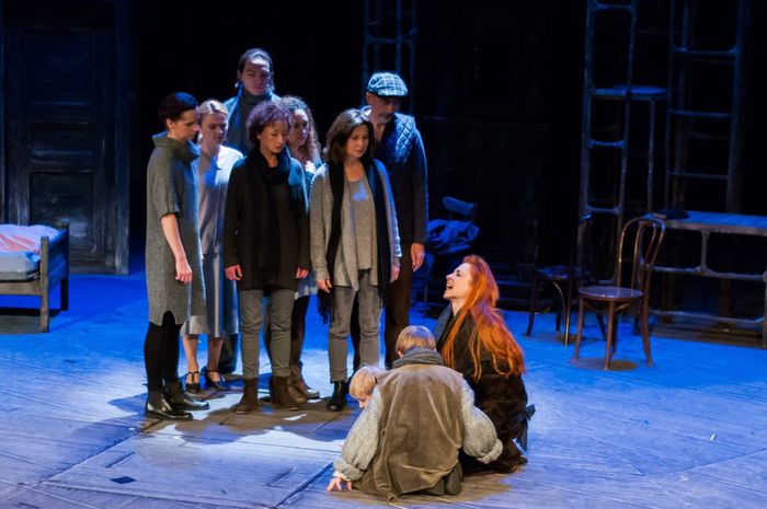 Ewa Greś nie żyje. Na zdjęciu z aktorami Teatru Żydowskiego