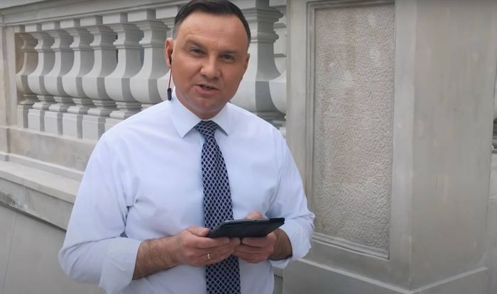 Andrzej Duda #hot16challange