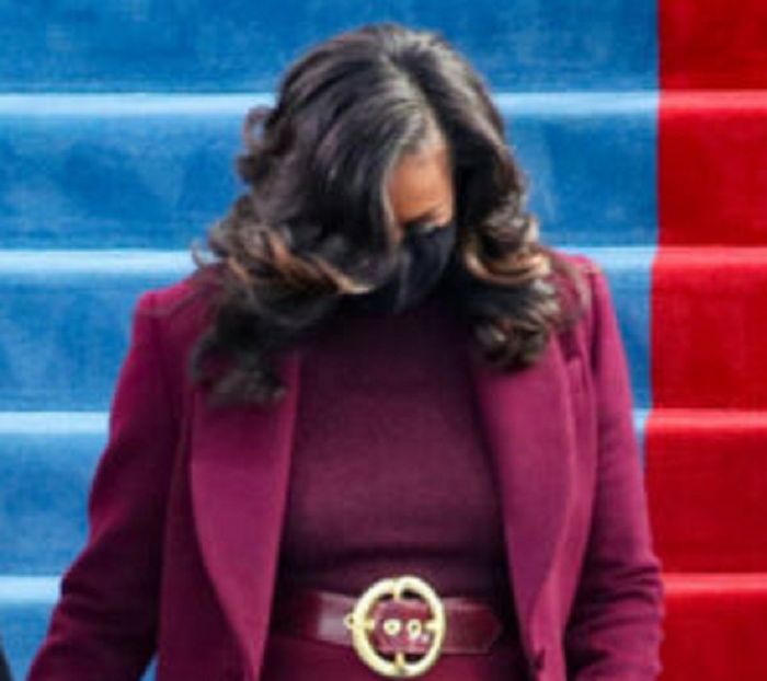 Michelle Obama fryzura