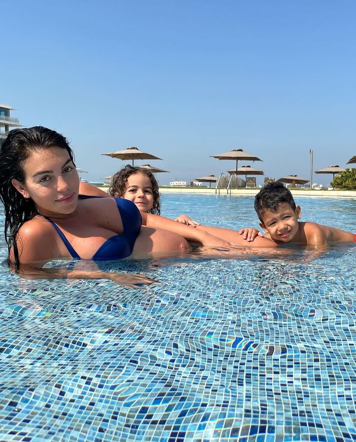 Georgina Rodriguez w ciąży w bikini