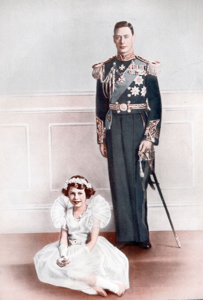 Królowa Elżbieta II z ojcem