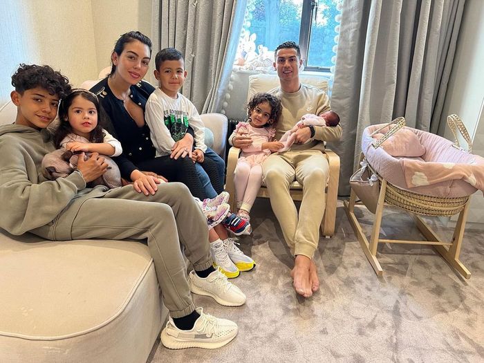 Cristiano Ronaldo z rodziną