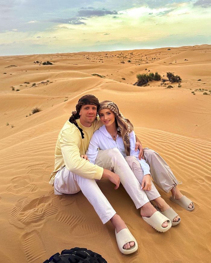 Marina i Wojciech Szczęsny na pustyni