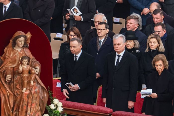 Pogrzeb Benedykta XVI. Prezydent Andrzej Duda oddał mu hołd