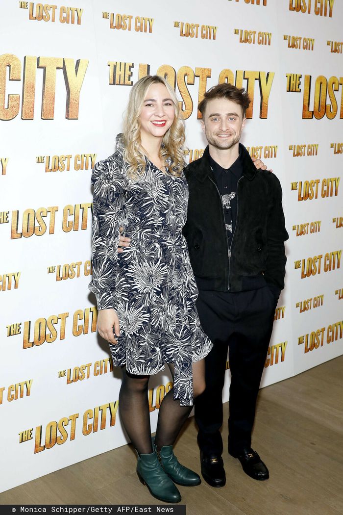 Daniel Radcliffe z partnerką (fot. East News)