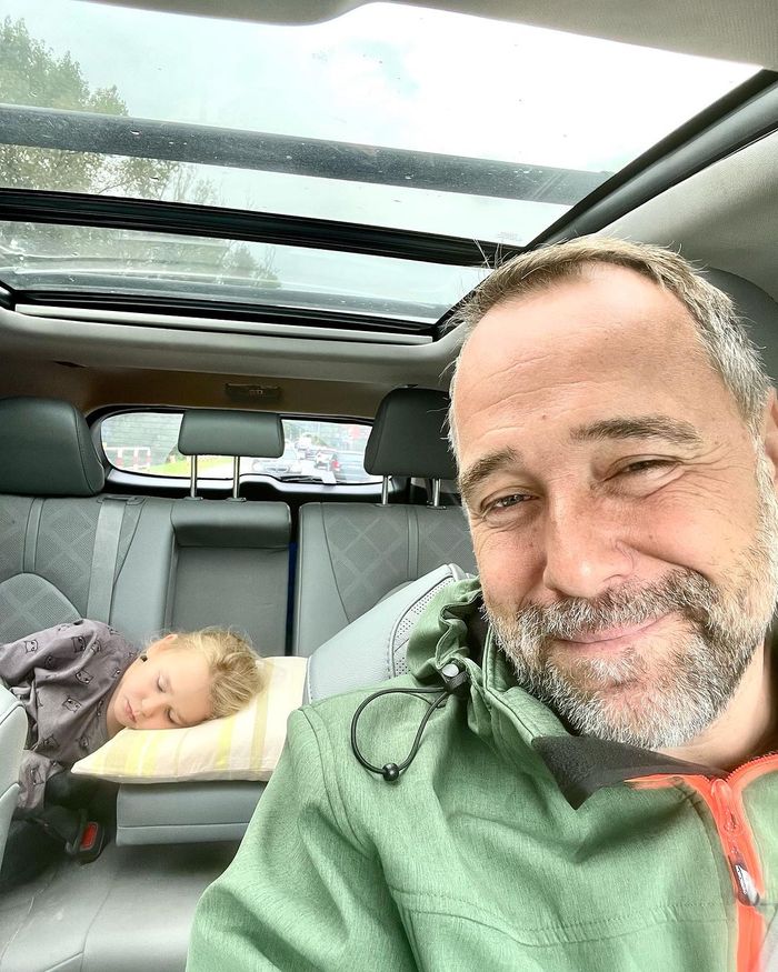 Łukasz Nowicki po raz pierwszy pokazał twarz córki (fot. Instagram)