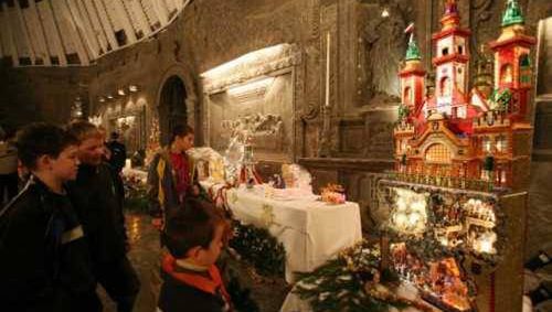 Szopki solą udekorowane