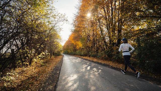 Jesienny jogging w Polsce. Popularne miejsca i trasy