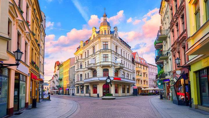 Szlak toruńskich aniołów i fortepian plenerowy. Nowa atrakcja na Kujawach