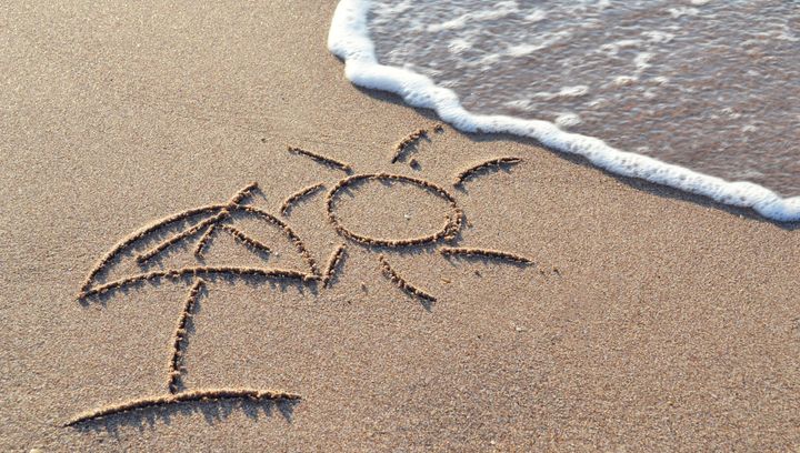 Branża turystyczna ocenia sezon chłodno. Podsumowanie wakacji 2025