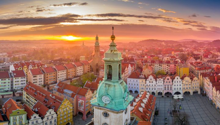 Jelenia Góra i jej zimowe atrakcje. Gdzie się wybrać i co zobaczyć?