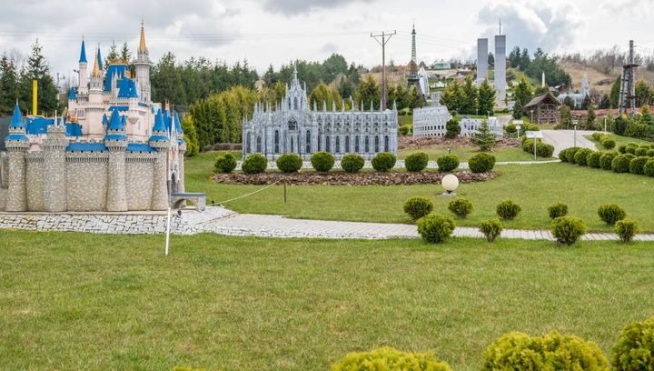 Sabat Krajno Park Rozrywki i Miniatur. Idealna opcja na rodzinny weekend!