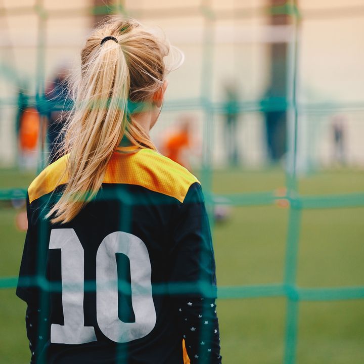 Kampania PZPN "Dziewczyny. Drużyna nie tylko na boisku" pokazuje, że futbol to nie tylko dyscyplina sportu, ale przede wszystkim arena, z której wynosi się niezwykłe życiowe doświadczenia i umiejętności.