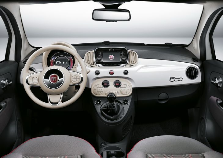 Fiat 500 po liftingu (2015) Włosi odświeżyli stylowego