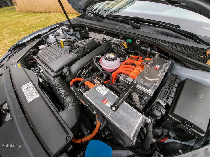 Test długodystansowy VW Passat GTE dlaczego moc