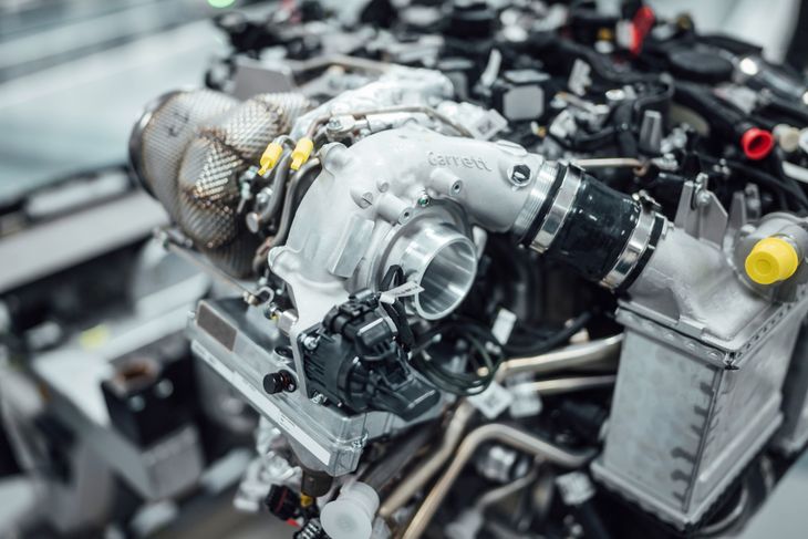 Turbosprężarka jest jedną z najchętniej wykorzystywanych przez producentów metod do zwiększenia mocy