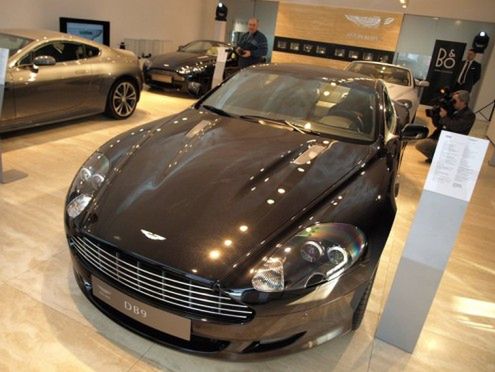 Aston Martin w Polsce - otwarto pierwszy salon w Warszawie ...
