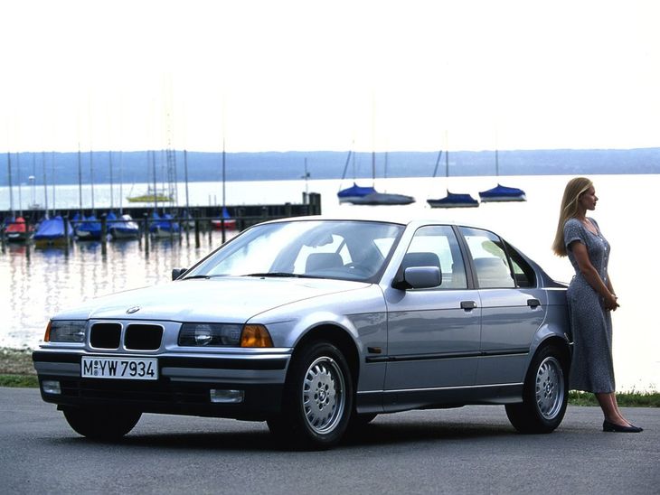 BMW E36 sedan to najpopularniejsza odmiana tego modelu