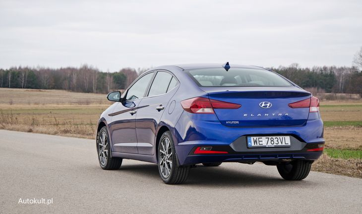 Hyundai Elantra 1.6 Mpi - Test, Opinia, Zużycie Paliwa, Cena | Autokult.pl