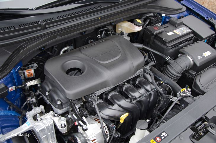 Hyundai Elantra 1.6 MPI test, opinia, zużycie paliwa