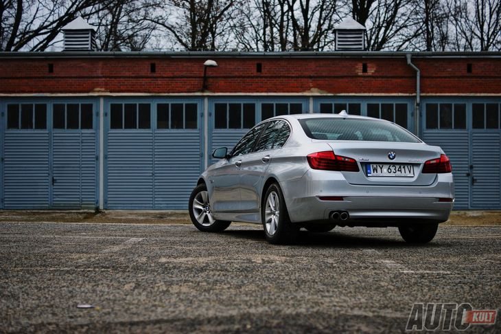 Nowe BMW serii 5 (F10) 528i xDrive Luxury test Autokult.pl