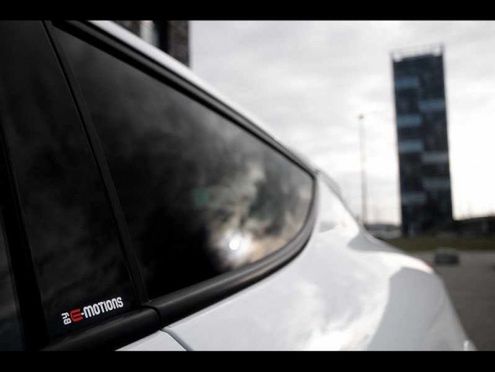 Голландские французские - E-Motions Mégane 250 (2010)